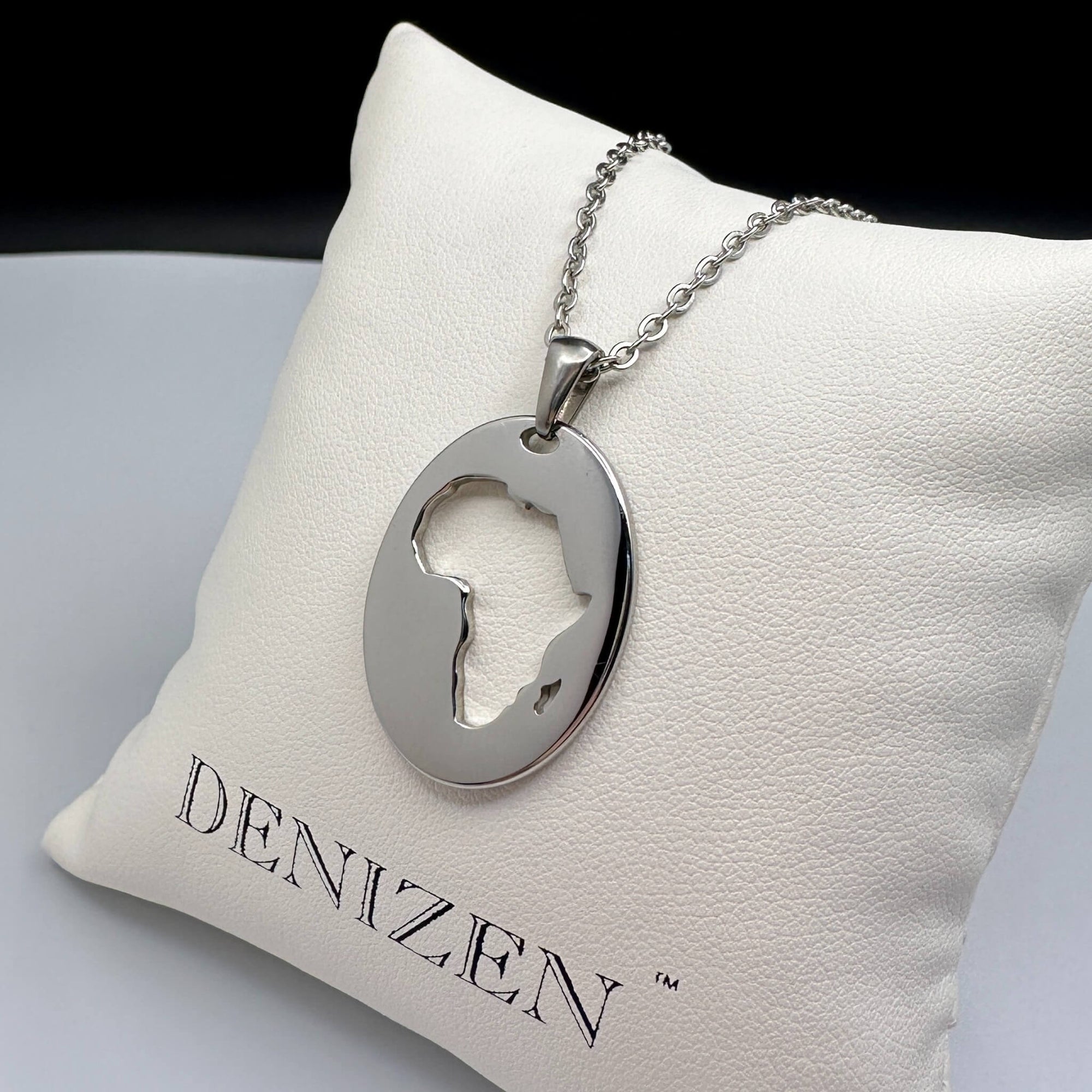 DENIZEN bracelet of Africa map silver chaine