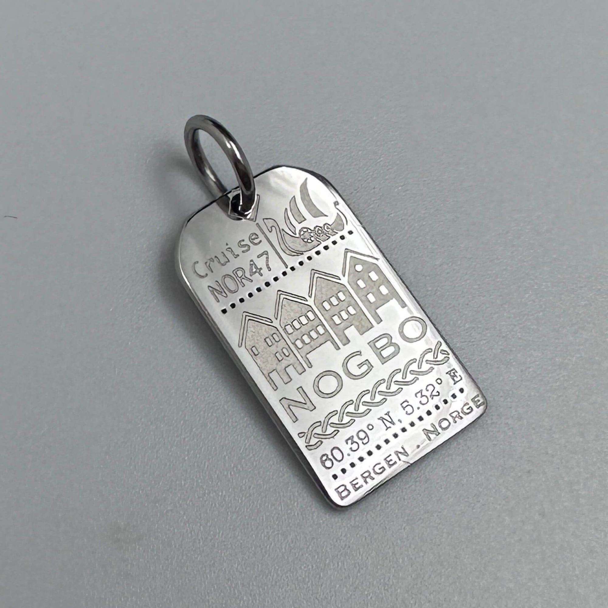 DENIZEN Bergen luggage tag charm
