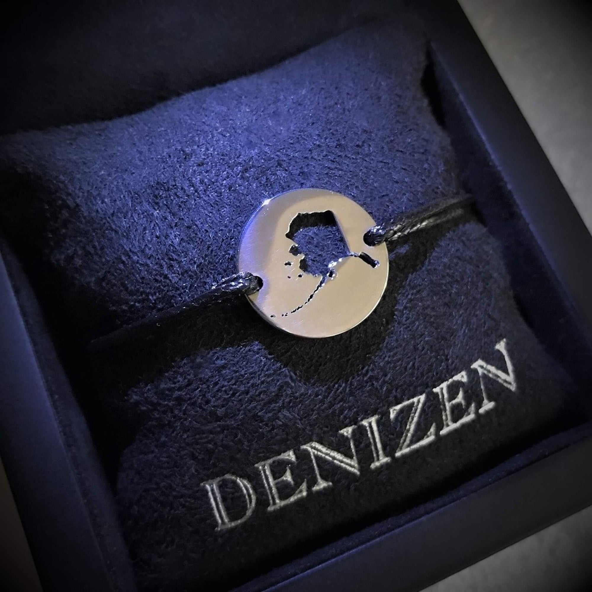 DENIZEN bracelet of Alaska map silver