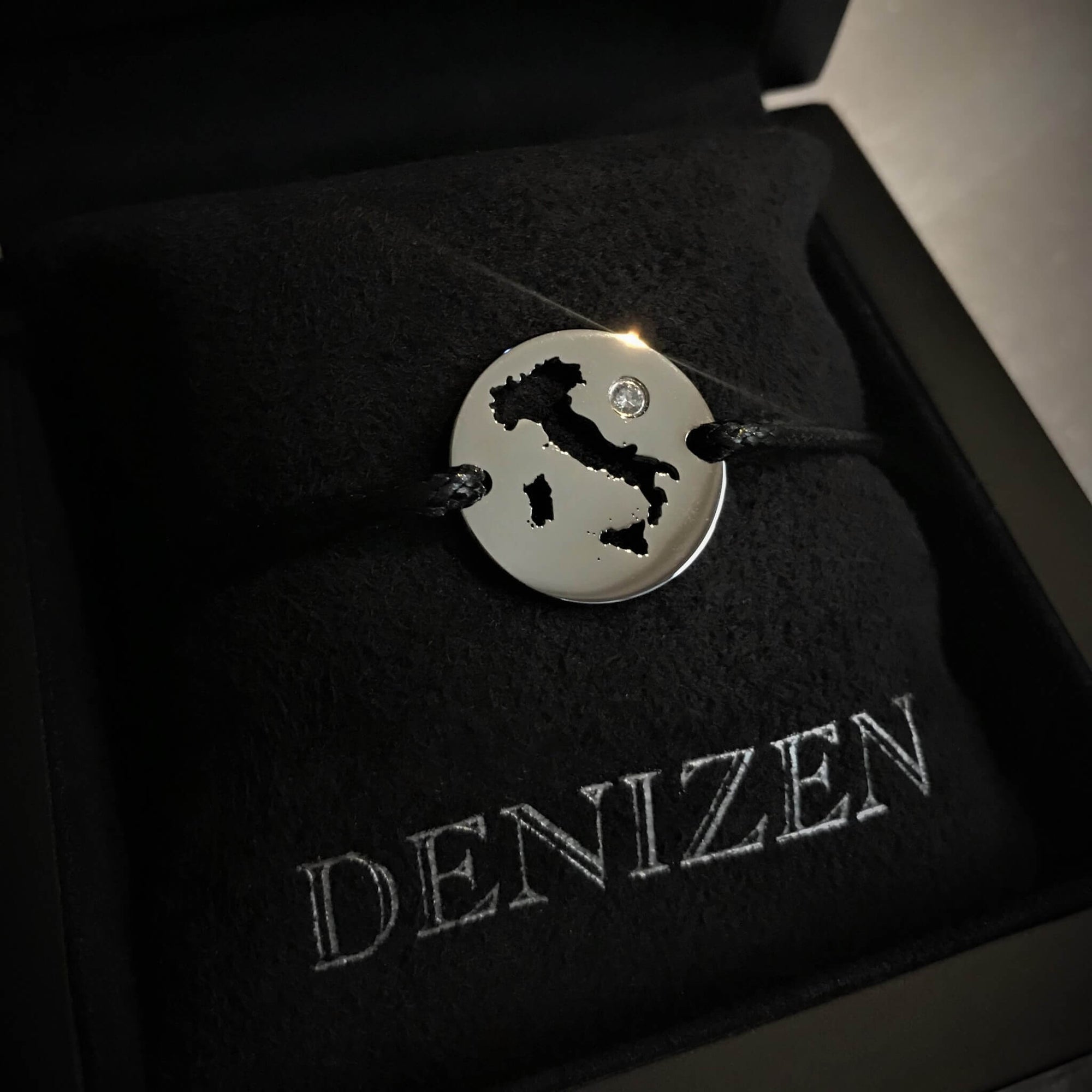 DENIZEN bracelet of Italy map silver cz