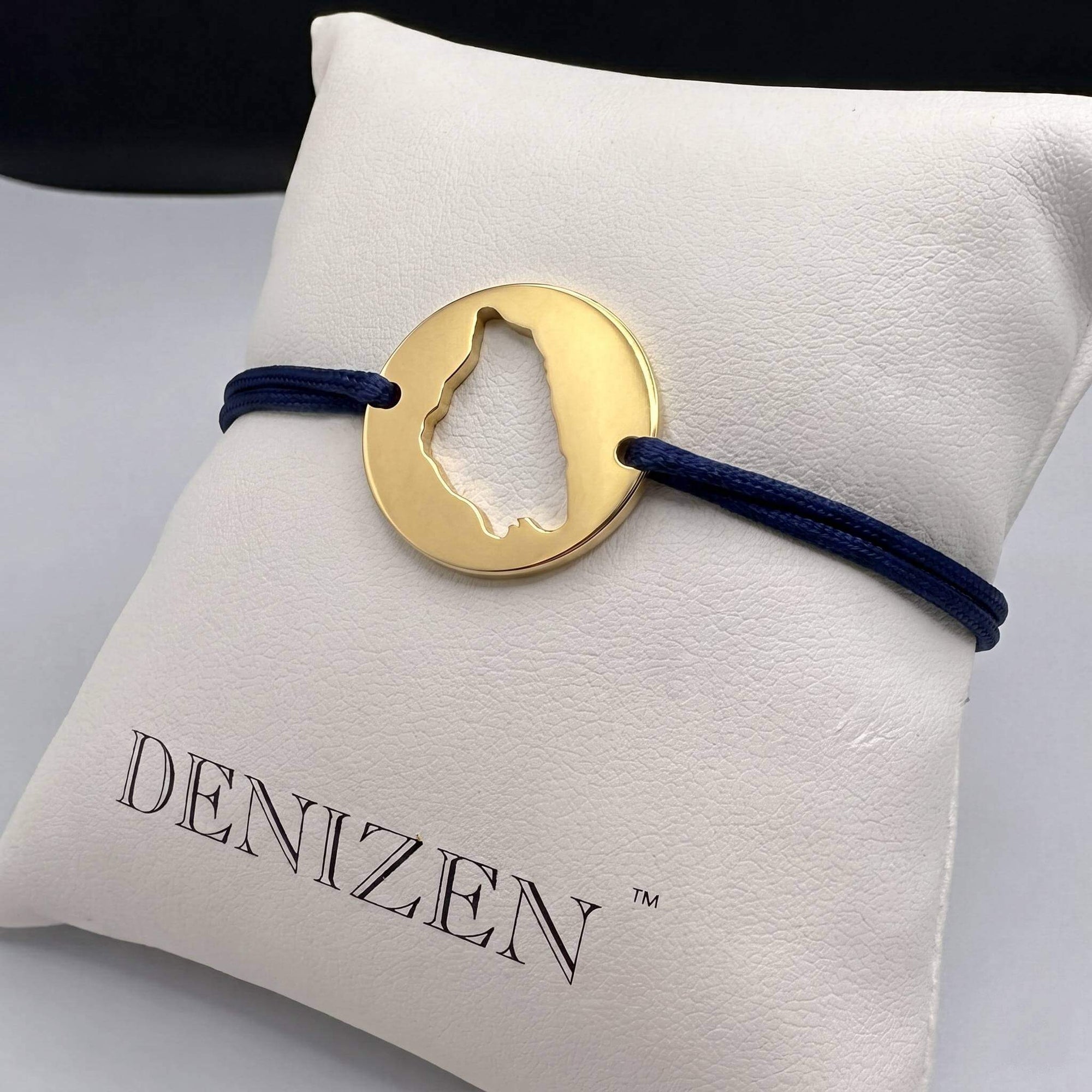 DENIZEN bracelet of Mackinac Island in gold with navy string