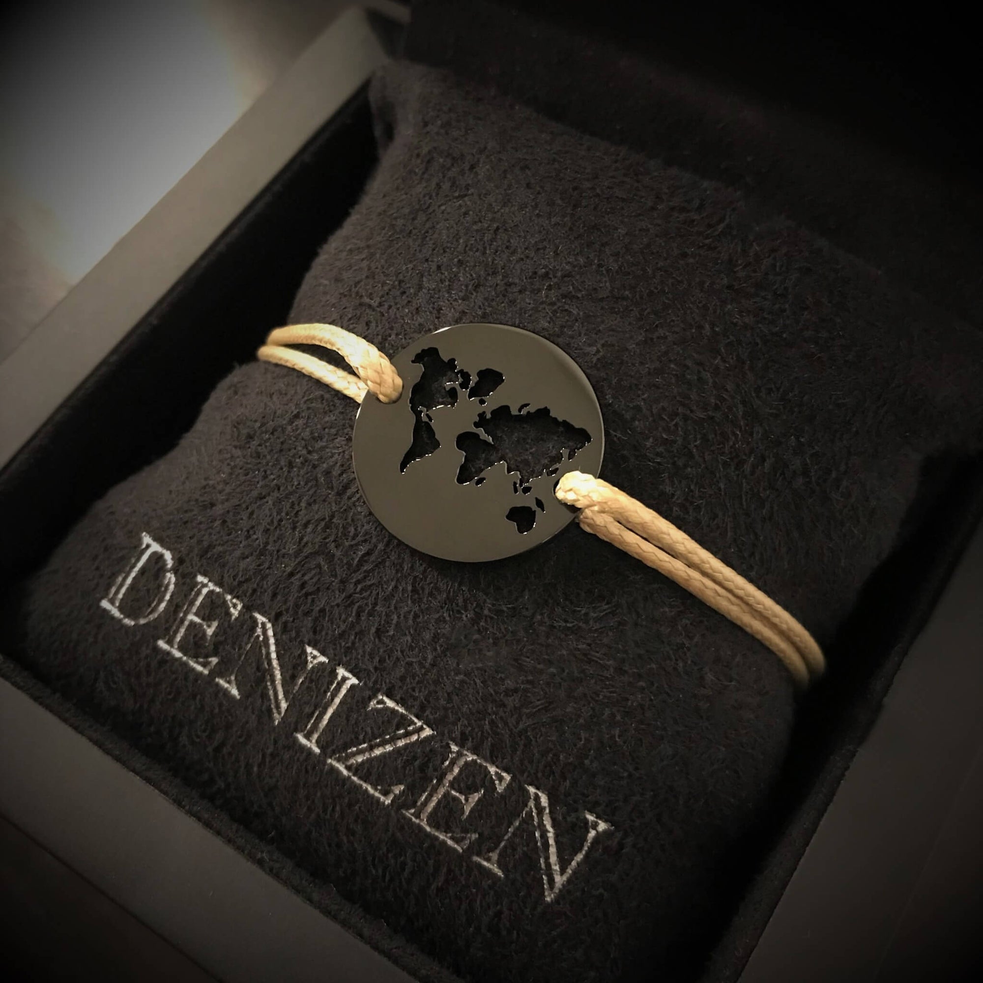 DENIZEN bracelet world map black rhodium beige