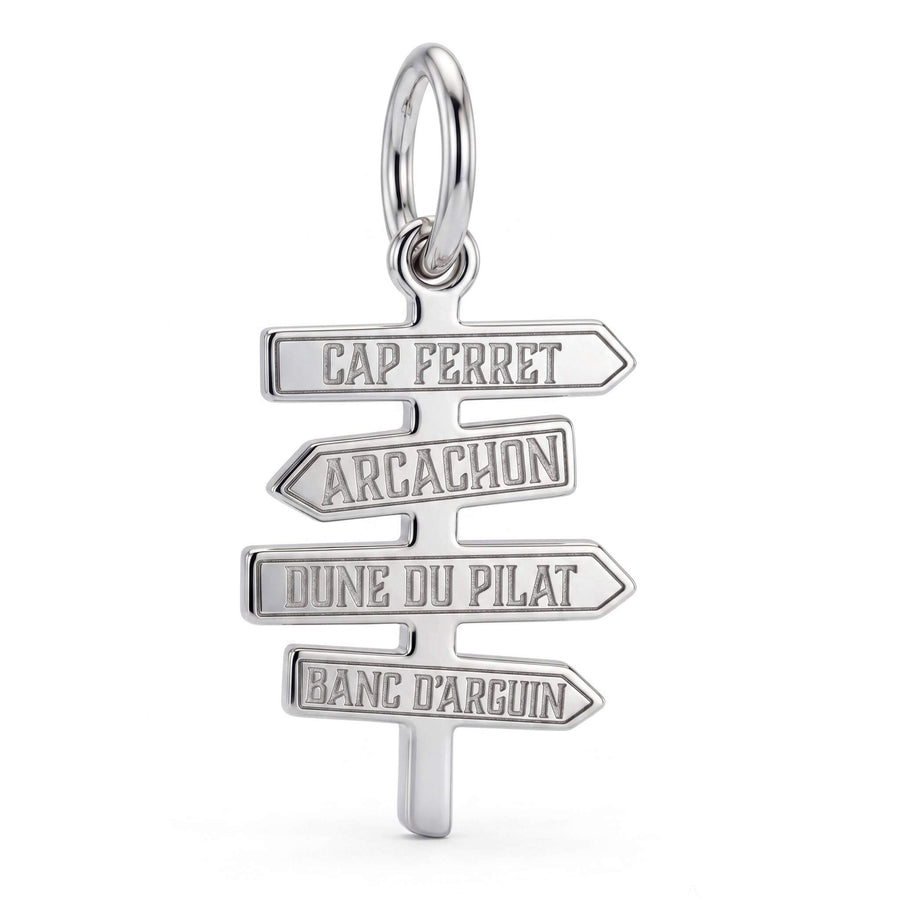 DENIZEN silver Arcachon totem charm in sand