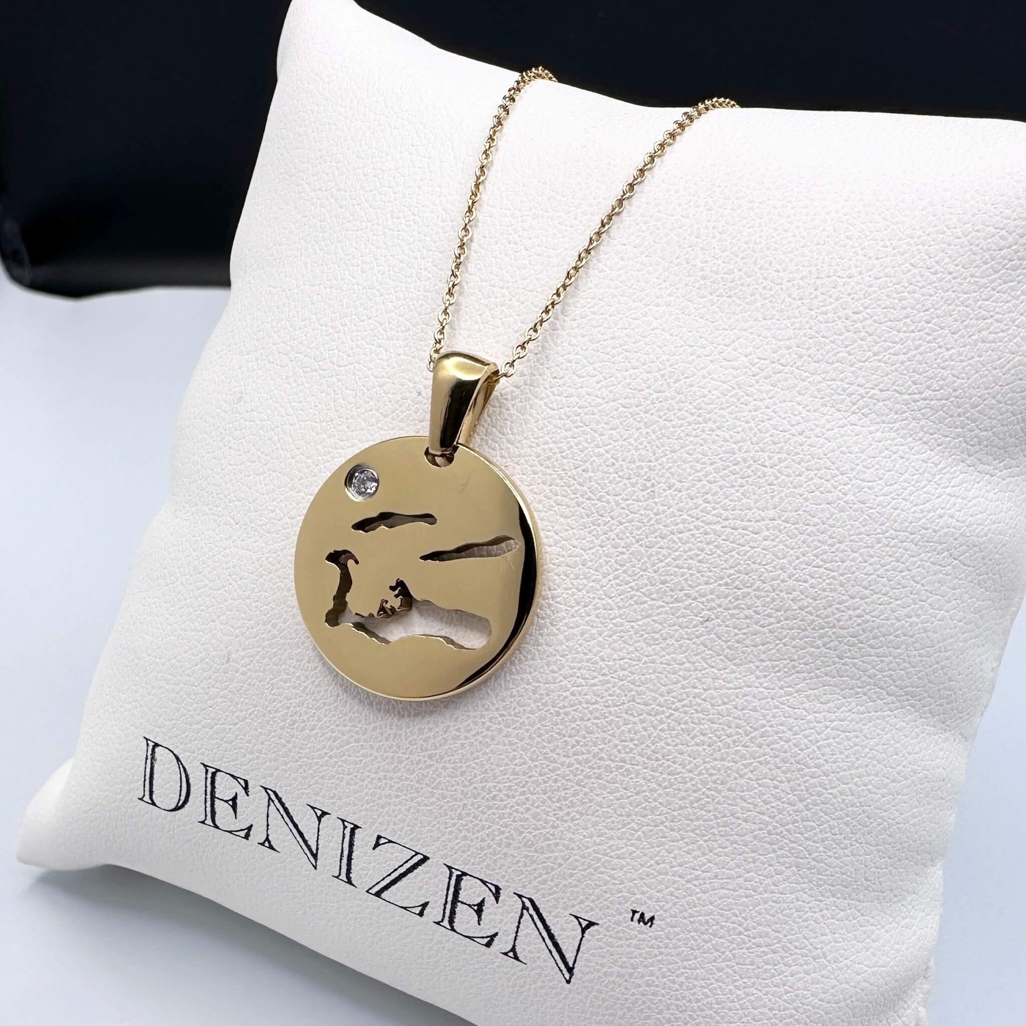 DENIZEN necklace of Cayman Islands map gold
