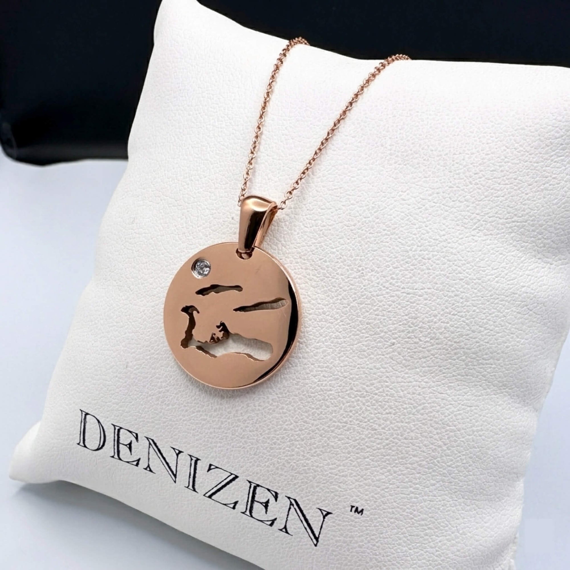 DENIZEN necklace of Cayman Islands map rose gold