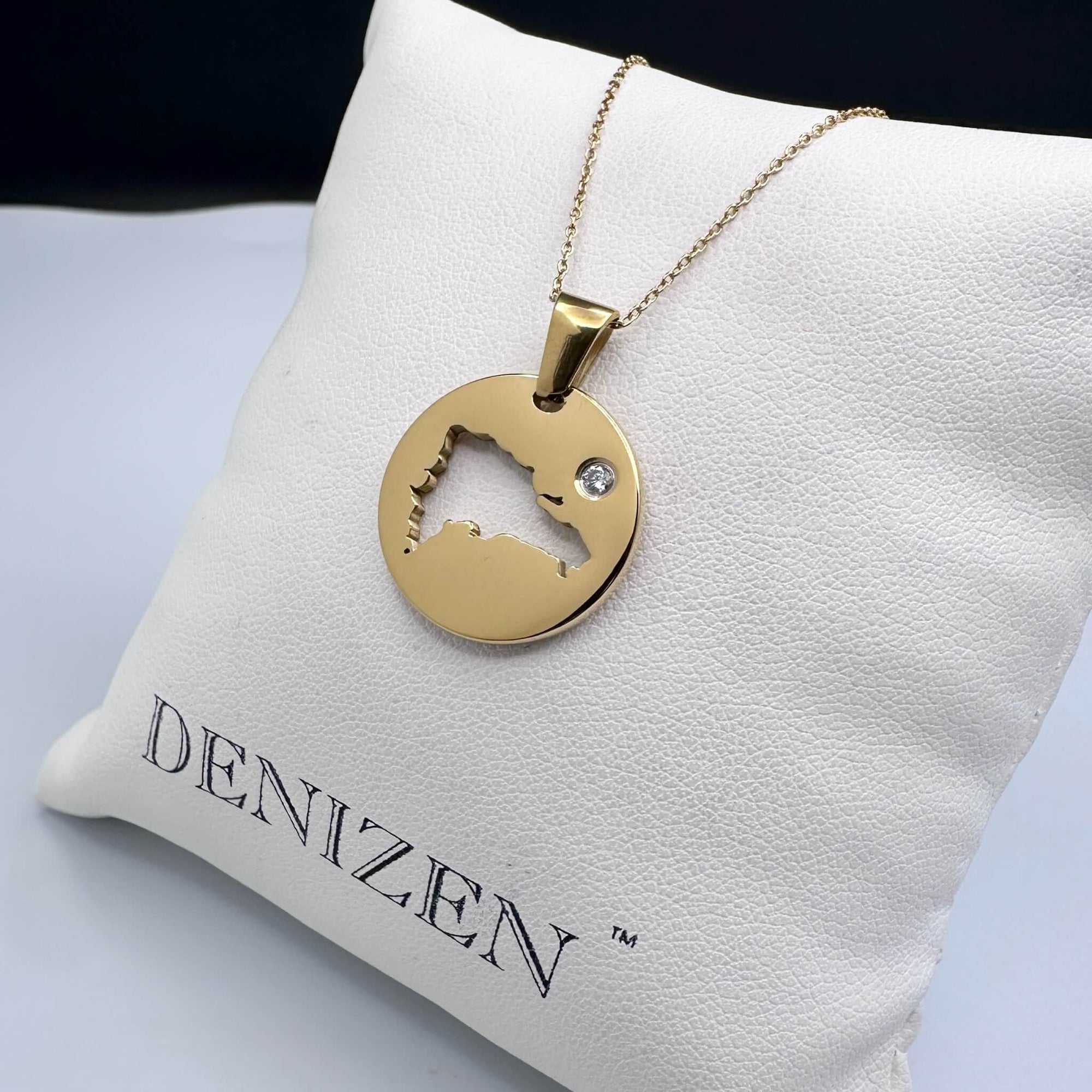 DENIZEN gold necklace of Dominican Republic map
