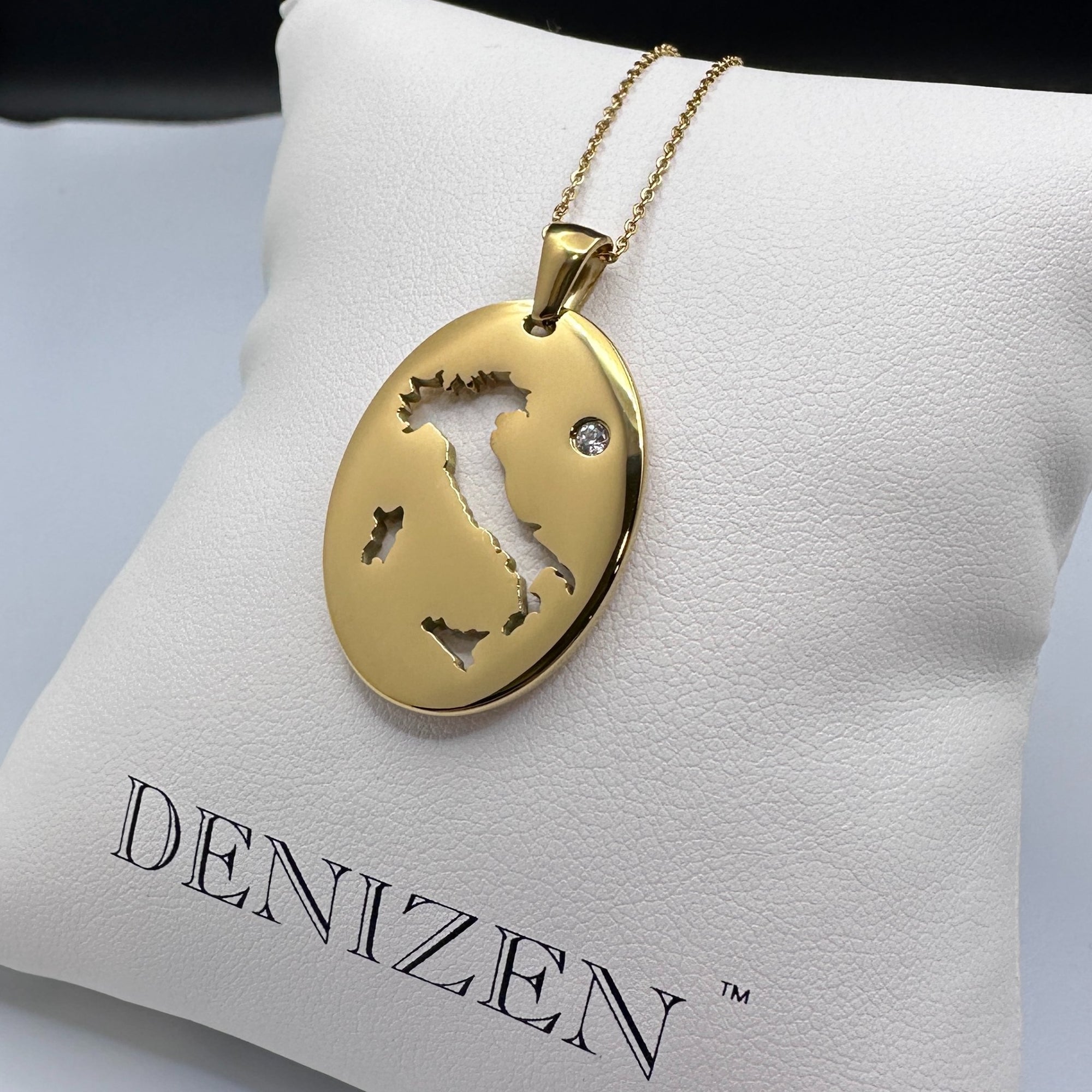 DENIZEN necklace of Italy map gold