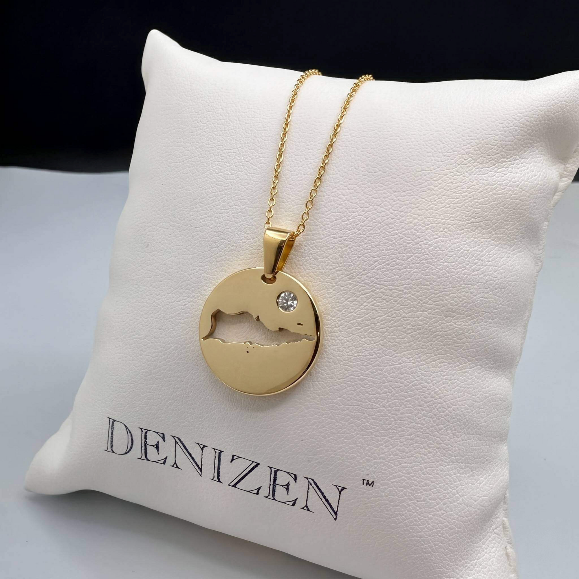 DENIZEN necklace of St Croix map in gold