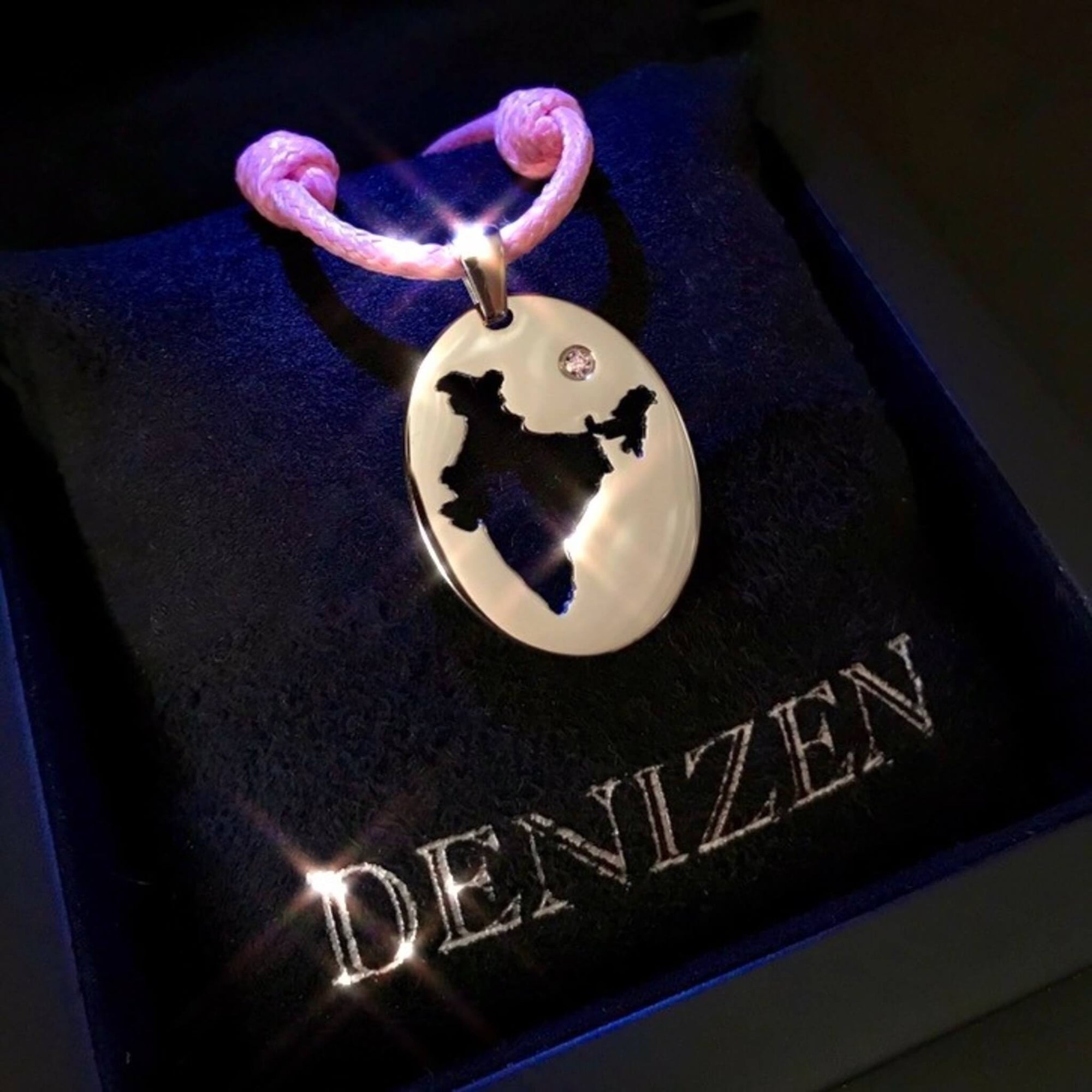 DENIZEN pendant of India map silver pink
