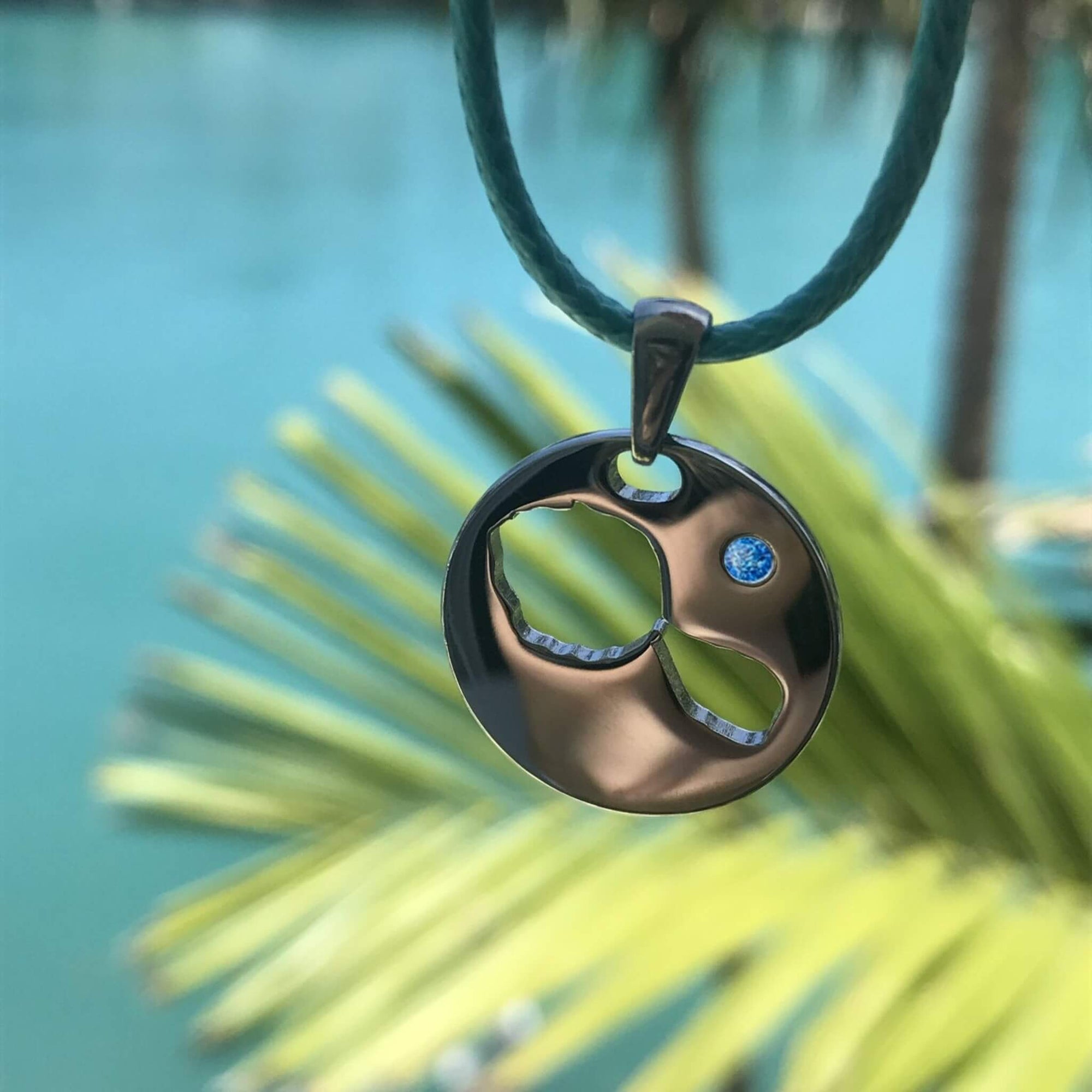 DENIZEN necklace of Tahiti